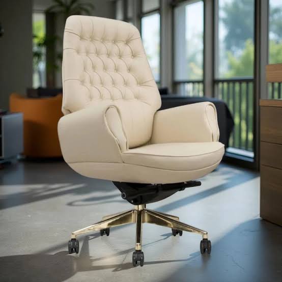 Executive chair rental in 0ffice Furniture category